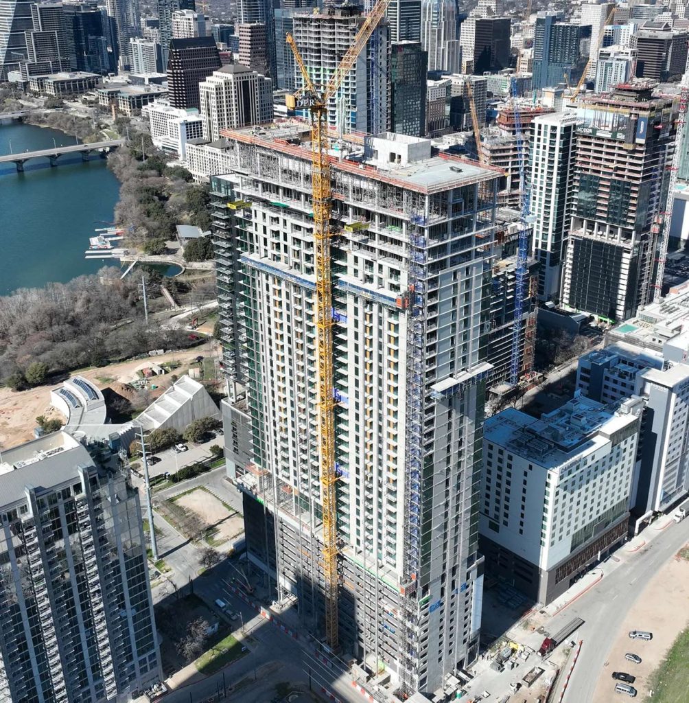 Scaffold on a high rise condo